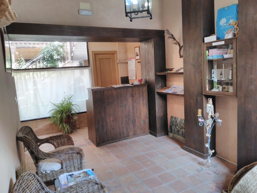 Hotel La Venta del Arriero Retuerta de Bullaque Esterno foto
